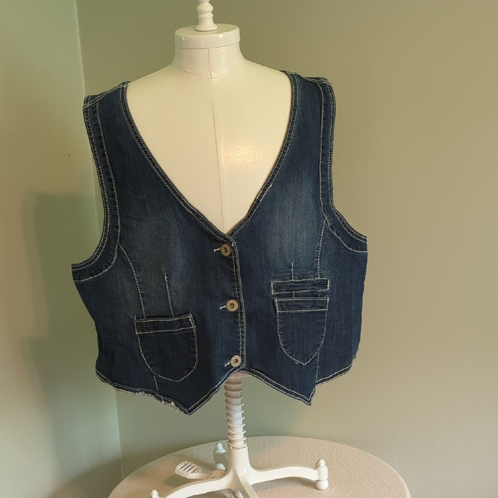 Amethyst Jeans Dark Blue Denim Vest